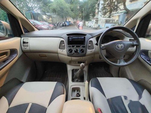 Toyota Innova 2.5 G BS III 8 STR, 2006 MT for sale in Mumbai 