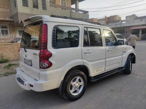 Mahindra Scorpio VLX 2WD BSIV 2014 MT in Ahmedabad