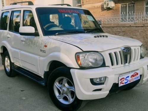 Mahindra Scorpio VLX 2WD BSIV 2014 MT in Ahmedabad