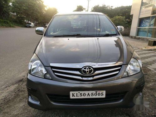 Toyota Innova 2.0 V, 2010, MT for sale in Palakkad 