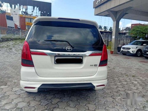 Used Toyota Innova 2013 MT for sale in Kochi