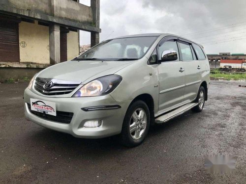 Toyota Innova 2.5 V 8 STR, 2009, MT for sale in Kalyan 