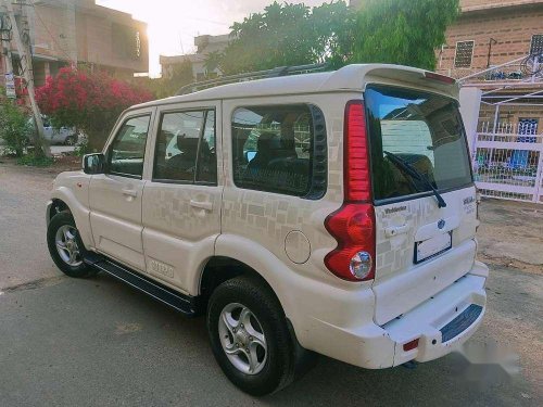 Used Mahindra Scorpio VLX 2014 MT in Ahmedabad