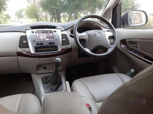 Used 2014 Toyota Innova MT for sale in Jalandhar 