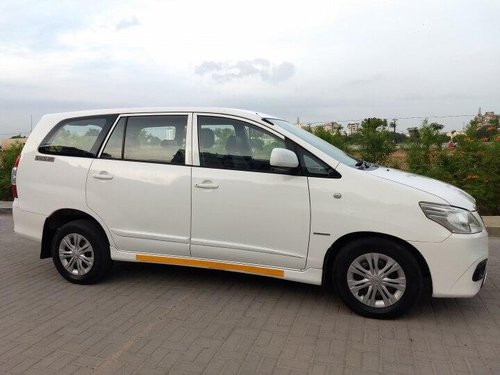 Toyota Innova 2.5 GX (Diesel) 8 Seater 2016 MT for sale in Ahmedabad 