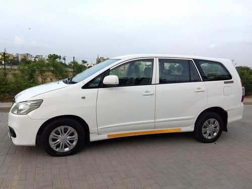 Toyota Innova 2.5 GX (Diesel) 8 Seater 2016 MT for sale in Ahmedabad 