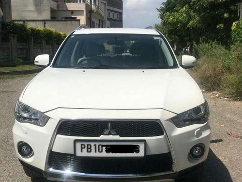 Used 2010 Mitsubishi Outlander 2.4 MT for sale in Ludhiana 