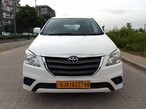 Toyota Innova 2.5 GX (Diesel) 8 Seater 2016 MT for sale in Ahmedabad 