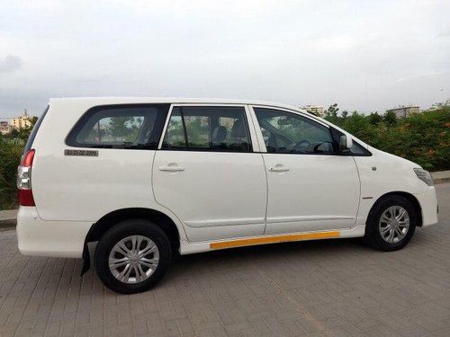 Toyota Innova 2.5 GX (Diesel) 8 Seater 2016 MT for sale in Ahmedabad 