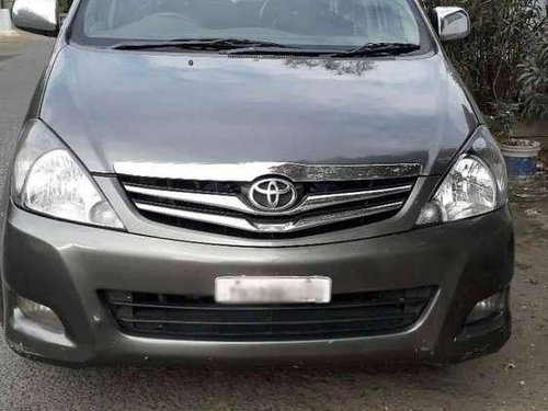 Toyota Innova 2.5 V 8 STR, 2013, MT for sale in Tiruppur 