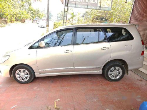 Toyota Innova 2014 MT for sale in Kochi