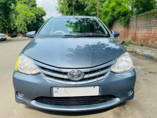 Toyota Etios Liva GD 2013 MT for sale in Ahmedabad 