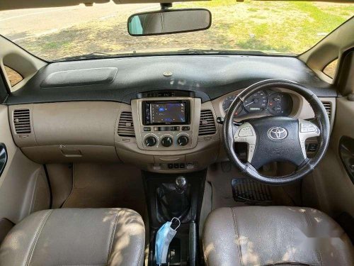 Used 2016 Toyota Innova MT for sale in Vadodara