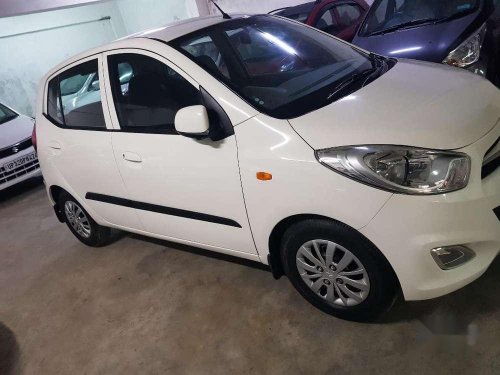 Used Hyundai i10 Sportz 2015 MT for sale in Lucknow