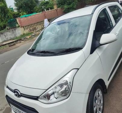 Hyundai Grand i10 Sportz 2017 MT for sale in Ahmedabad