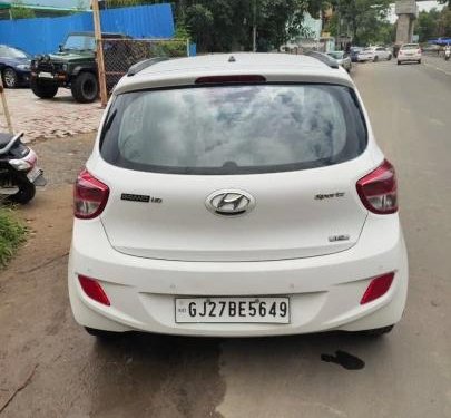 Hyundai Grand i10 Sportz 2017 MT for sale in Ahmedabad