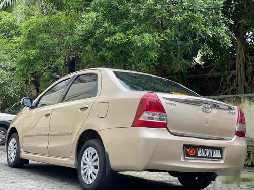 Toyota Etios Liva V 2011 MT for sale in Kolkata