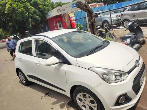 Hyundai Grand i10 Sportz 2017 MT for sale in Ahmedabad