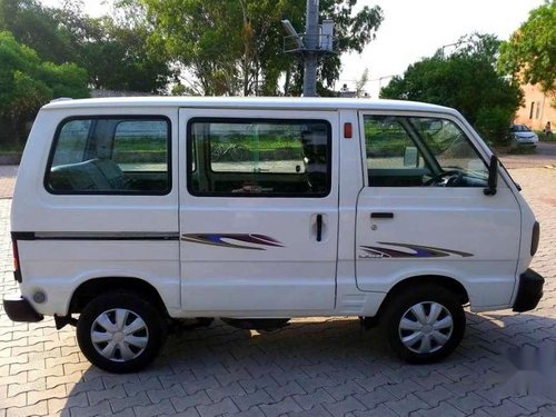 Maruti Suzuki Omni 5 STR BS-IV, 2015, Petrol MT in Chandigarh