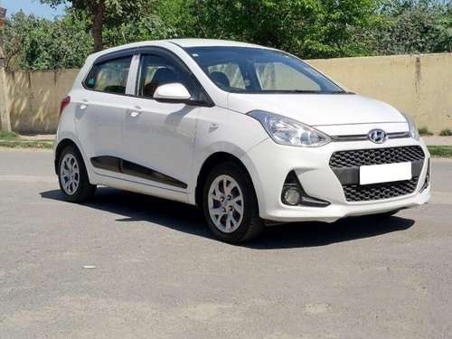 2017 Hyundai Grand i10 1.2 Kappa Magna AT in New Delhi