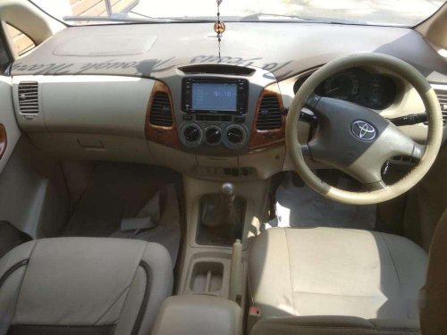 Toyota Innova 2.0 VX 8 STR BS-IV, 2008, Diesel MT in Chennai