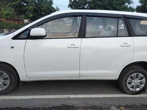 2015 Toyota Innova MT for sale in Lucknow