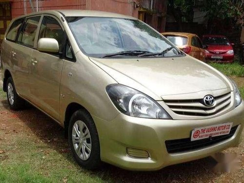 Used 2010 Toyota Innova MT for sale in Kolkata