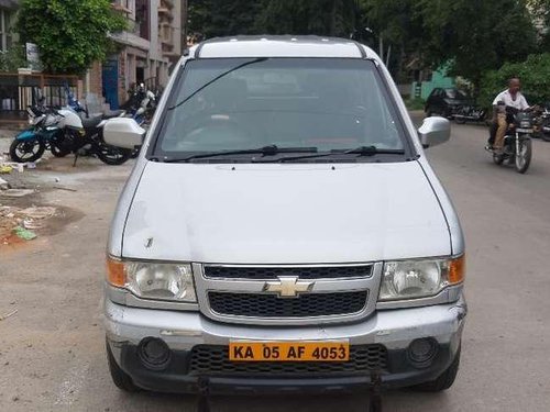 Chevrolet Tavera Neo 3 LS- 10 STR BS-III, 2015, Diesel MT in Nagar