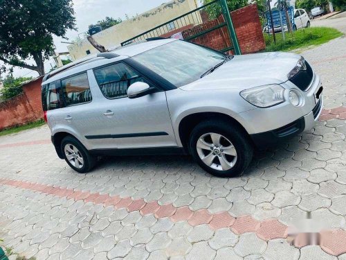 Skoda Yeti Elegance 2.0 TDI CR 4x4, 2013, Diesel MT in Chandigarh