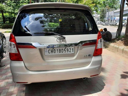 Toyota Innova 2.5 ZX 7 STR BS-III, 2015, Diesel MT in Chandigarh