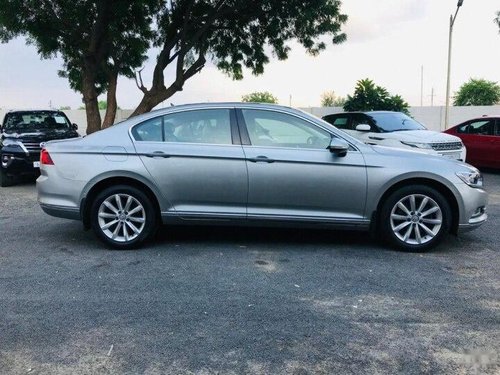 Volkswagen Passat Diesel Highline 2.0 TDI 2018 AT in Ahmedabad 