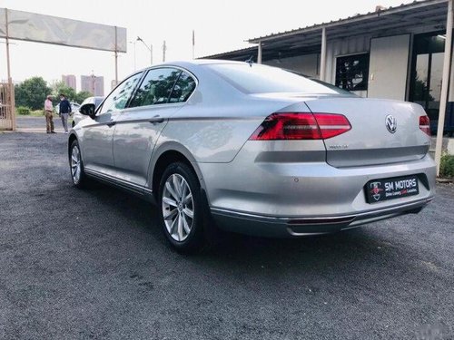 Volkswagen Passat Diesel Highline 2.0 TDI 2018 AT in Ahmedabad 