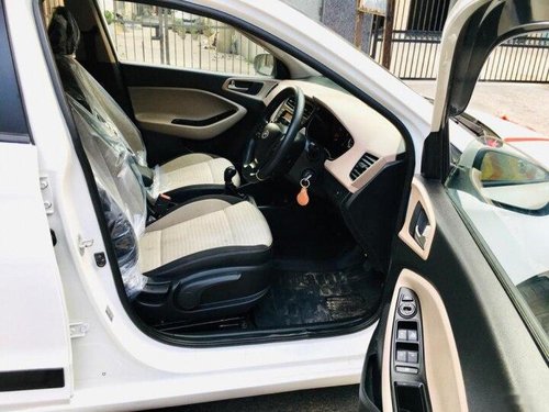 Hyundai i20 Sportz Option 2019 MT for sale in New Delhi