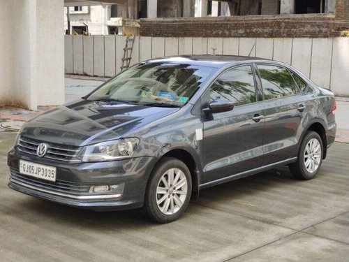 Volkswagen Vento 1.6 Highline 2016 MT for sale in Surat 