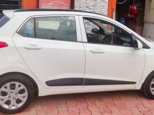 Hyundai Grand i10 Sportz 2017 MT for sale in Ahmedabad 