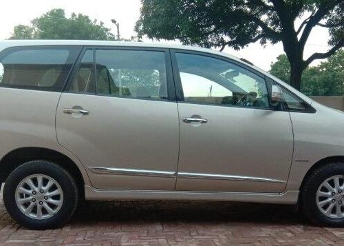 Used 2014 Toyota Innova MT for sale in Agra 