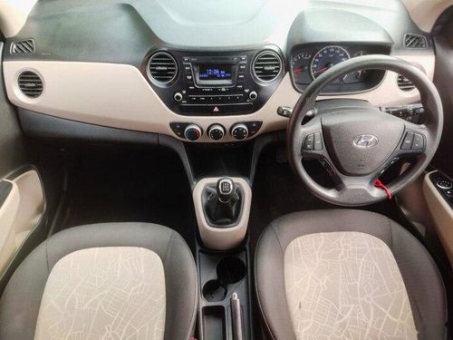 Hyundai Grand i10 Sportz 2017 MT for sale in Ahmedabad 