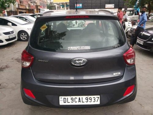 Hyundai Grand i10 Sportz CNG 2016 MT in New Delhi 