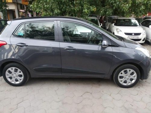 Hyundai Grand i10 Sportz CNG 2016 MT in New Delhi 