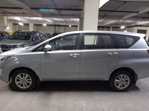 Used 2017 Toyota Innova Crysta 2.7 VX MT for sale in New Delhi 