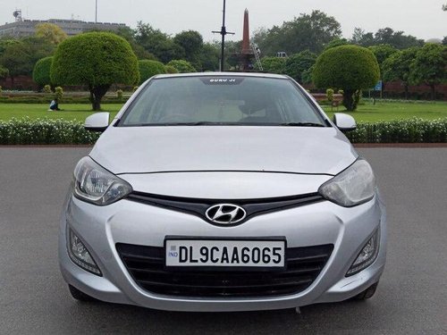 Hyundai i20 Sportz Option 2014 MT for sale in New Delhi 
