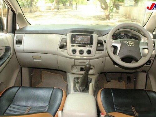 Toyota Innova 2.5 GX (Diesel) 8 Seater BS IV 2013 MT in Ahmedabad 