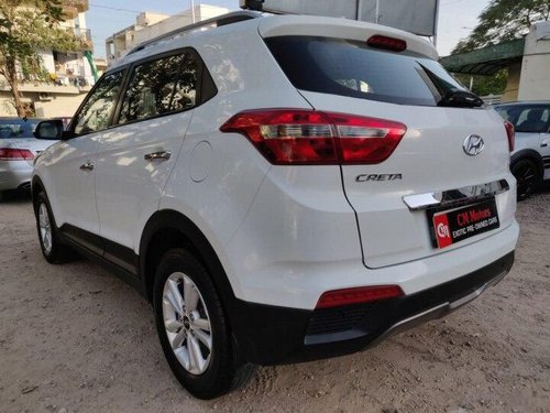 Hyundai Creta 1.6 VTVT SX Plus Dual Tone 2016 MT in Ahmedabad 