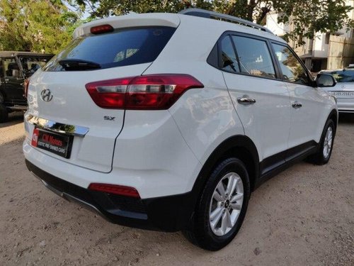 Hyundai Creta 1.6 VTVT SX Plus Dual Tone 2016 MT in Ahmedabad 