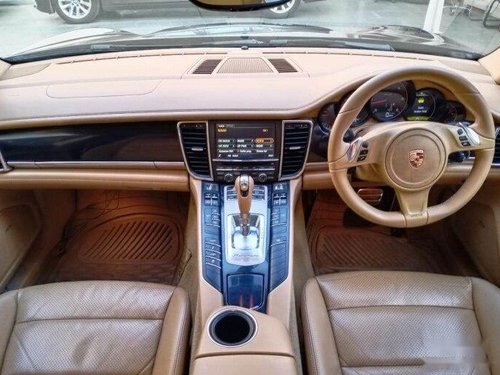 Used 2015 Porsche Panamera AT for sale in New Delhi 