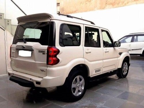 Used 2018 Mahindra Scorpio MT for sale in New Delhi 