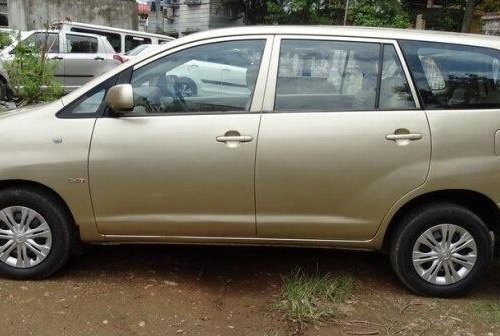 Used Toyota Innova 2010 MT for sale in Kolkata