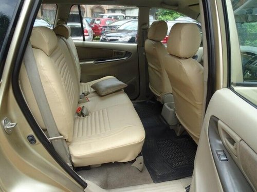 Used Toyota Innova 2010 MT for sale in Kolkata