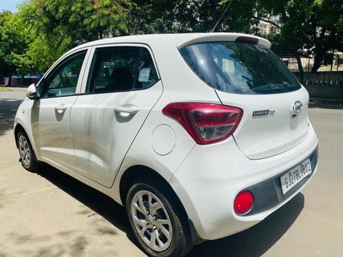 Used 2017 Hyundai i10 Magna MT for sale in Ahmedabad 