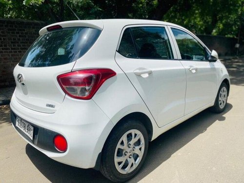 Used 2017 Hyundai i10 Magna MT for sale in Ahmedabad 